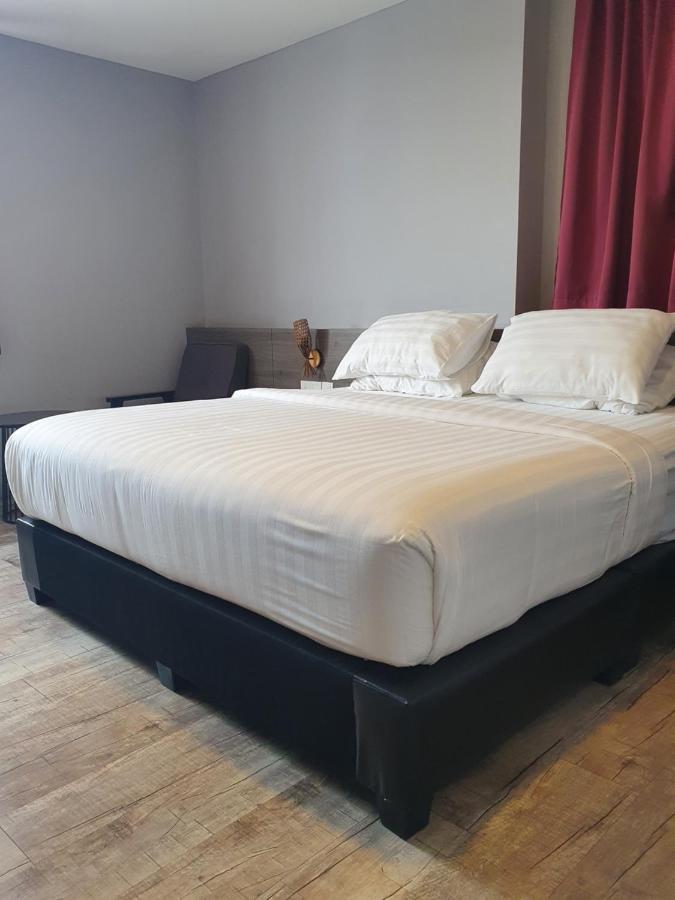 See Foo Hotel Bidur Extérieur photo