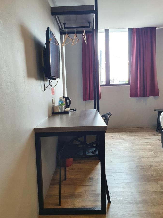 See Foo Hotel Bidur Extérieur photo